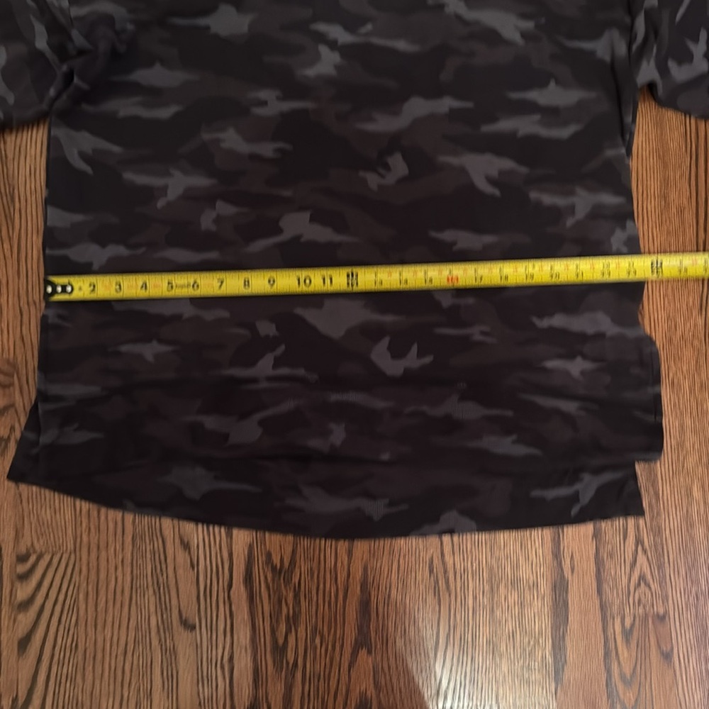 Athleta camo sweatshirt - Picture 6 of 6